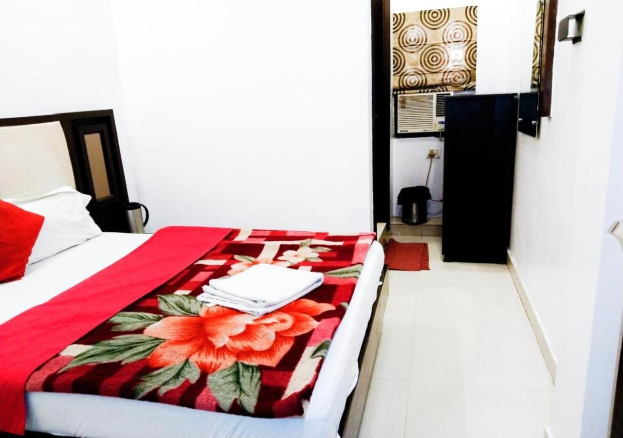 Hotel Revels By A1Rooms New Delhi Exterior photo