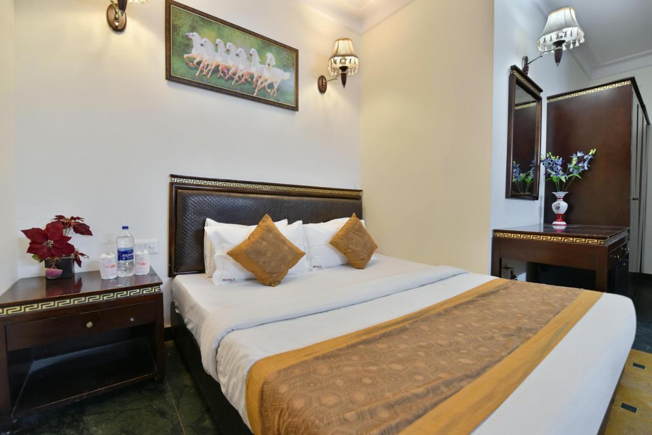 Hotel Revels By A1Rooms New Delhi Exterior photo